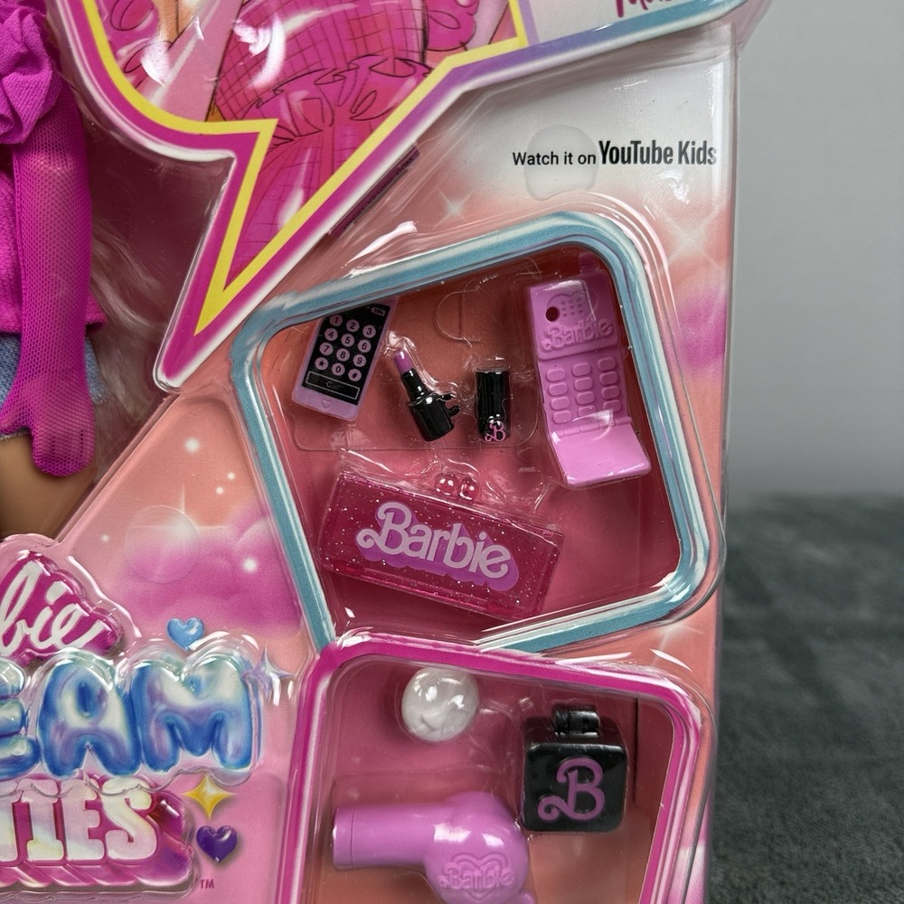 Barbie Dream Besties Malibu Doll New In‎ Box Mattel Red Outfit Brunette Fashion - Picture 3 of 6